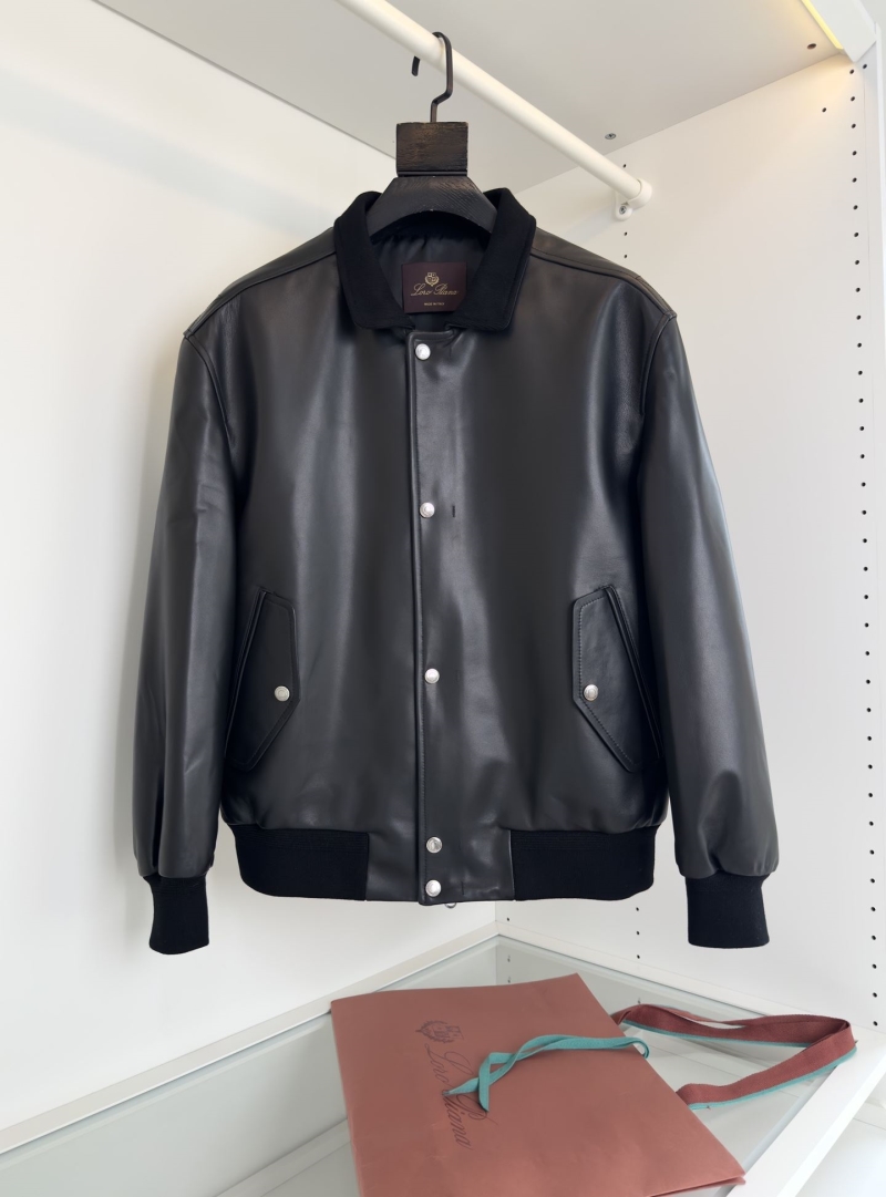 L0r0 P1ana outwear